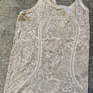 Lululemon Athletica Gray Patterned Tank Top